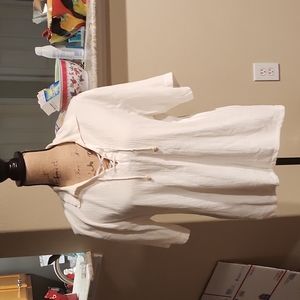 Mayu ladies top size medium